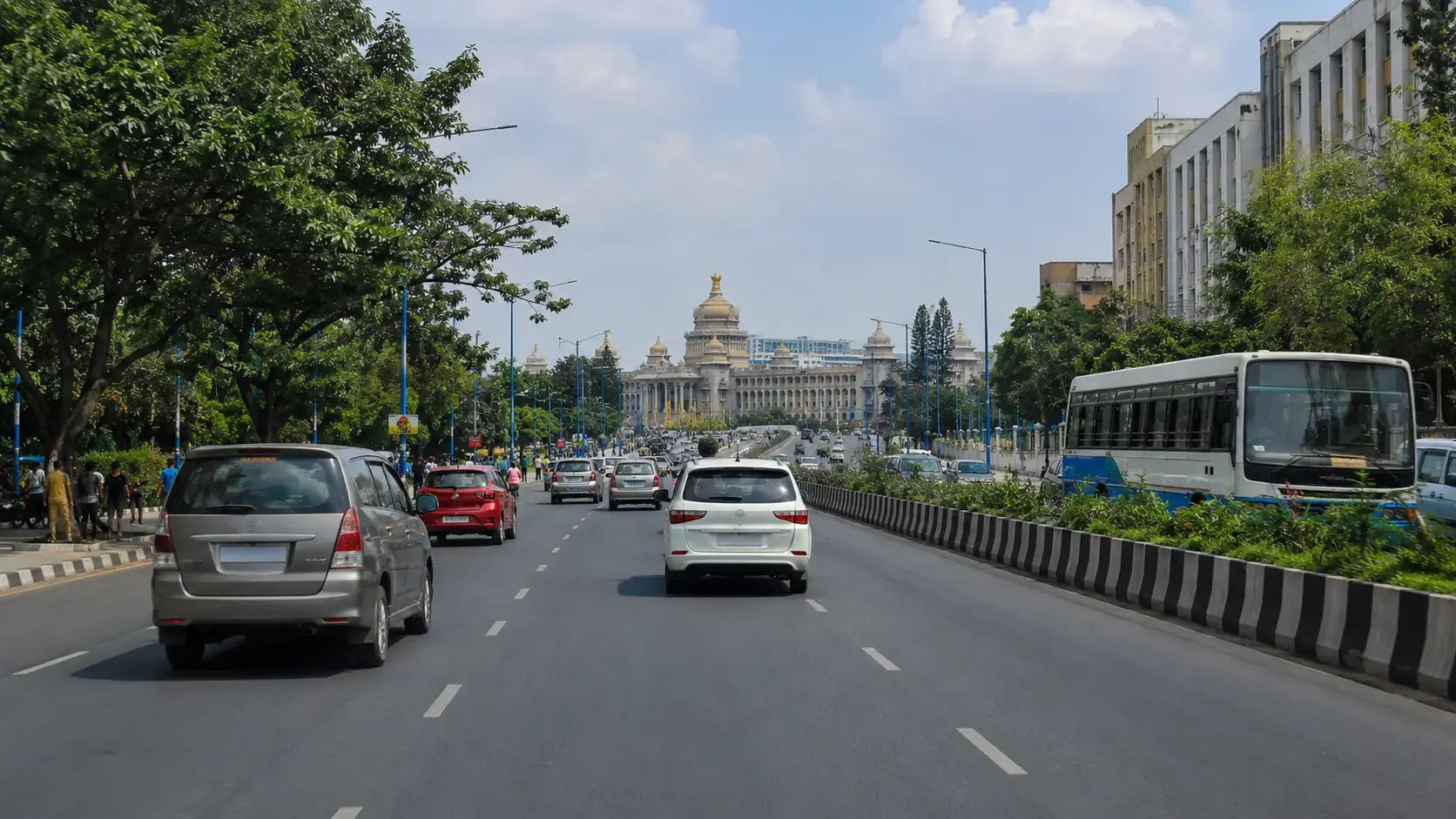 Bangalore Destination — Chennai to Bangalore Taxi Bangalore destination for Chennai to Bangalore taxi travellers