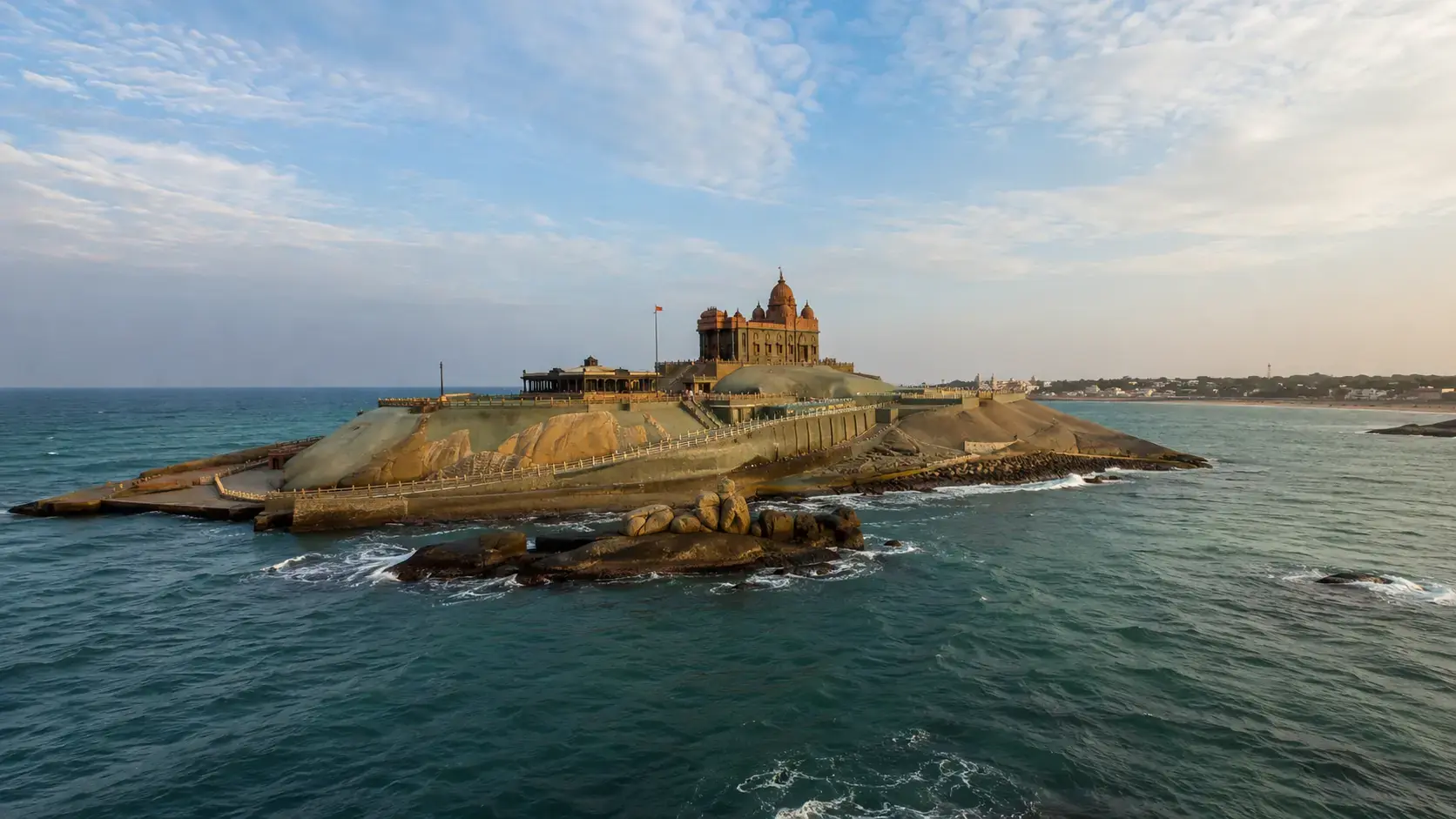 Vivekananda Rock Memorial, Kanyakumari Vivekananda Rock Memorial and Kanyakumari coastline for Chennai to Kanyakumari taxi travellers