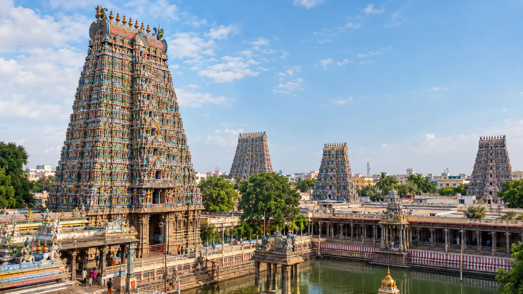 Meenakshi Amman Temple in Madurai, Tamil Nadu